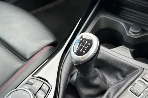 YE16VDD BMW 1 Series 1.5 118i Sport Euro 6 (s/s) 3dr Thumbnail #52