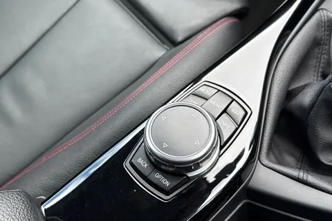 YE16VDD BMW 1 Series 1.5 118i Sport Euro 6 (s/s) 3dr Thumbnail #54