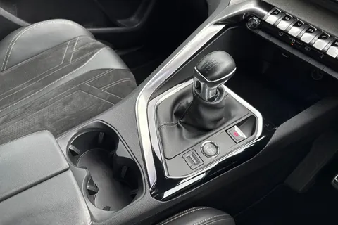 FM21RRO PEUGEOT 3008 1.2 PureTech GT Euro 6 (s/s) 5dr Thumbnail #59