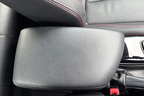 YE16VDD BMW 1 Series 1.5 118i Sport Euro 6 (s/s) 3dr Thumbnail #56