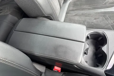 FM21RRO PEUGEOT 3008 1.2 PureTech GT Euro 6 (s/s) 5dr Thumbnail #60