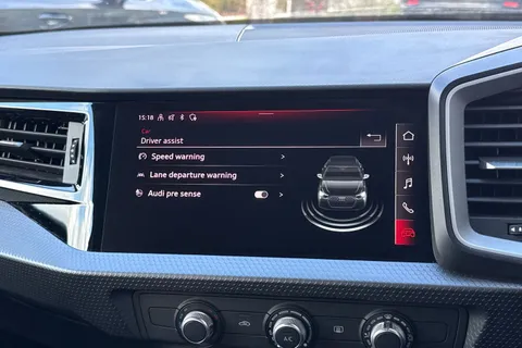 DL23FDF Audi A1 MY23.5 Sport 25 TFSI  95 PS 5-speed Thumbnail #31