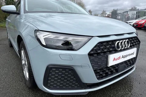 PN22LFZ Audi A1 Technik 25 TFSI 95 PS 5-speed Thumbnail #10