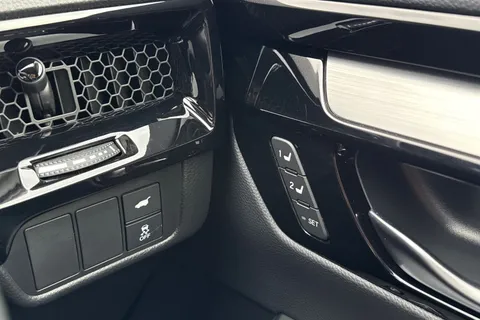 CX24XFE Honda CR-V 2.0 h i-MMD Advance eCVT 4WD Euro 6 (s/s) 5dr Thumbnail #42