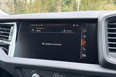 PN22LFZ Audi A1 Technik 25 TFSI 95 PS 5-speed Thumbnail #47