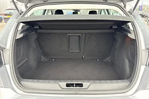 7 of 65 for PEUGEOT 308 1.2 PureTech Allure Euro 6 (s/s) 5dr