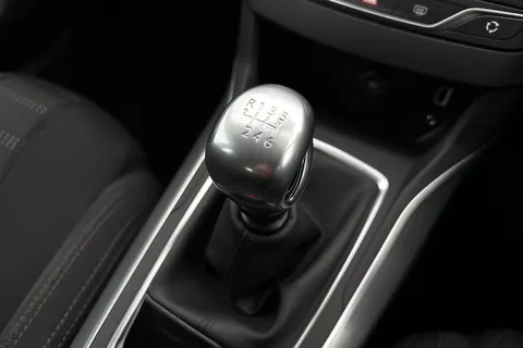 23 of 65 for PEUGEOT 308 1.2 PureTech Allure Euro 6 (s/s) 5dr