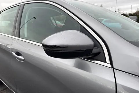 36 of 65 for PEUGEOT 308 1.2 PureTech Allure Euro 6 (s/s) 5dr