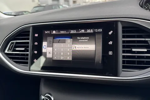 48 of 65 for PEUGEOT 308 1.2 PureTech Allure Euro 6 (s/s) 5dr