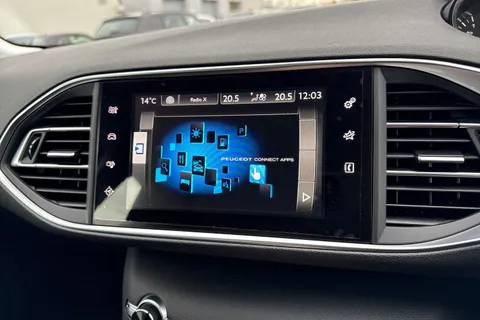 49 of 65 for PEUGEOT 308 1.2 PureTech Allure Euro 6 (s/s) 5dr