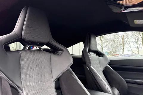 RV21ZVC BMW M4 3.0 BiTurbo Competition Steptronic Euro 6 (s/s) 2dr Thumbnail #25