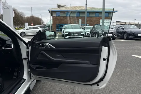 RV21ZVC BMW M4 3.0 BiTurbo Competition Steptronic Euro 6 (s/s) 2dr Thumbnail #35