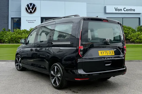 KY75OEX Volkswagen Caddy Maxi 2.0 TDI 122 Life 5dr DSG [Tech Pack] + Panoramic Glass Sunroof Thumbnail #2
