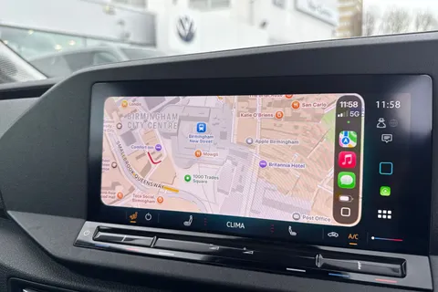 KY75OEX Volkswagen Caddy Maxi 2.0 TDI 122 Life 5dr DSG [Tech Pack] + Panoramic Glass Sunroof Thumbnail #17