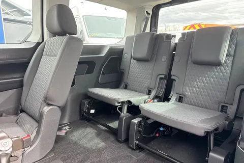 KY75OEX Volkswagen Caddy Maxi 2.0 TDI 122 Life 5dr DSG [Tech Pack] + Panoramic Glass Sunroof Thumbnail #28