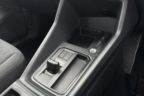 KY75OEX Volkswagen Caddy Maxi 2.0 TDI 122 Life 5dr DSG [Tech Pack] + Panoramic Glass Sunroof Thumbnail #44