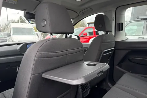 KY75OEX Volkswagen Caddy Maxi 2.0 TDI 122 Life 5dr DSG [Tech Pack] + Panoramic Glass Sunroof Thumbnail #48