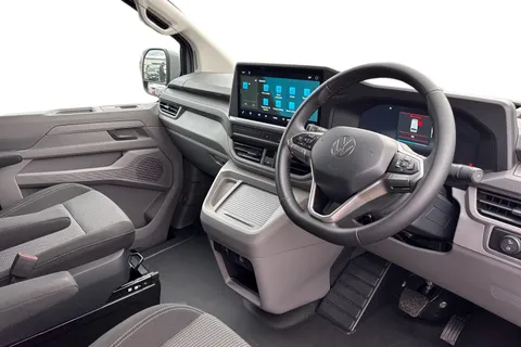 KR75YHH Volkswagen E-Transporter SWB 286PS  65kWh Electric 5 Seats Thumbnail #14