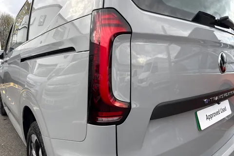 KR75YHH Volkswagen E-Transporter SWB 286PS  65kWh Electric 5 Seats Thumbnail #33