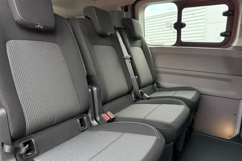 KR75YHH Volkswagen E-Transporter SWB 286PS  65kWh Electric 5 Seats Thumbnail #34