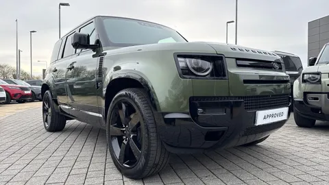 DN26LHO Land Rover Defender 110 3.0 D250 MHEV X-Dynamic HSE Hard Top SUV 5dr Diesel Auto 4WD MWB Euro 6 (s/s) (249 ps) Thumbnail #6