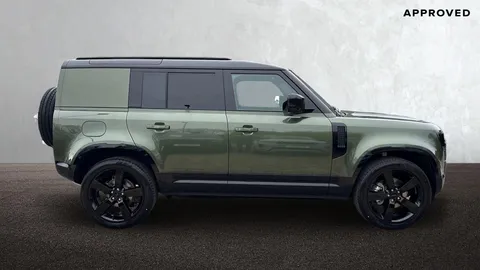 DN26LHO Land Rover Defender 110 3.0 D250 MHEV X-Dynamic HSE Hard Top SUV 5dr Diesel Auto 4WD MWB Euro 6 (s/s) (249 ps) Thumbnail #7