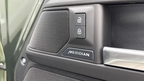 DN26LHO Land Rover Defender 110 3.0 D250 MHEV X-Dynamic HSE Hard Top SUV 5dr Diesel Auto 4WD MWB Euro 6 (s/s) (249 ps) Thumbnail #11