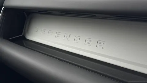 DN26JZV Land Rover Defender 110 3.0 D250 MHEV X-Dynamic HSE Hard Top SUV 5dr Diesel Auto 4WD MWB Euro 6 (s/s) (249 ps) Thumbnail #47