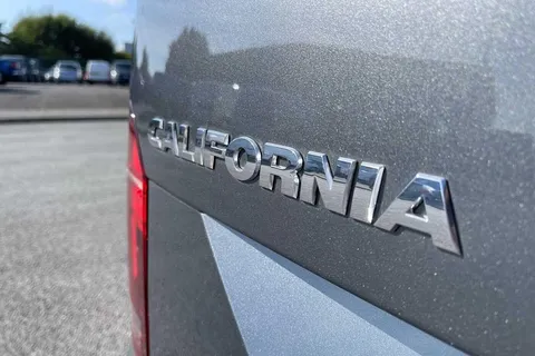 DC24NYF Volkswagen California 2.0 TDI Ocean 204 4dr DSG Thumbnail #46