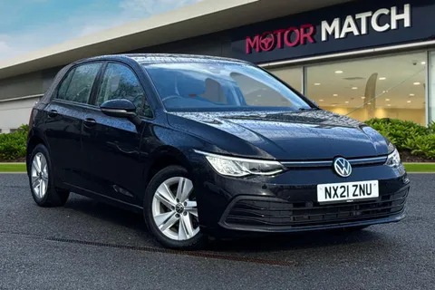 NX21ZNU Volkswagen Golf 1.5 eTSI MHEV Life DSG Euro 6 (s/s) 5dr Thumbnail #2