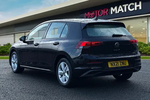 NX21ZNU Volkswagen Golf 1.5 eTSI MHEV Life DSG Euro 6 (s/s) 5dr Thumbnail #3