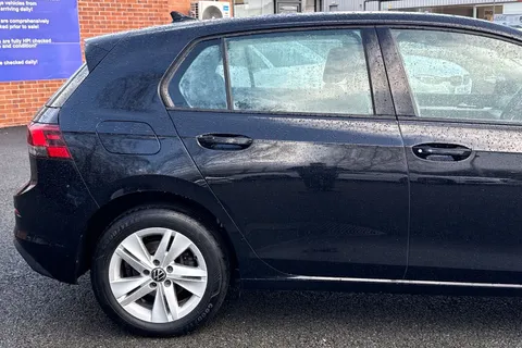 NX21ZNU Volkswagen Golf 1.5 eTSI MHEV Life DSG Euro 6 (s/s) 5dr Thumbnail #31