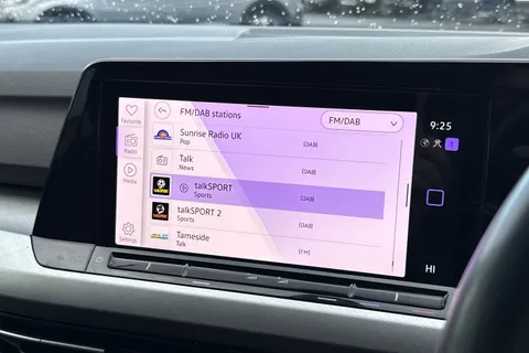 NX21ZNU Volkswagen Golf 1.5 eTSI MHEV Life DSG Euro 6 (s/s) 5dr Thumbnail #45