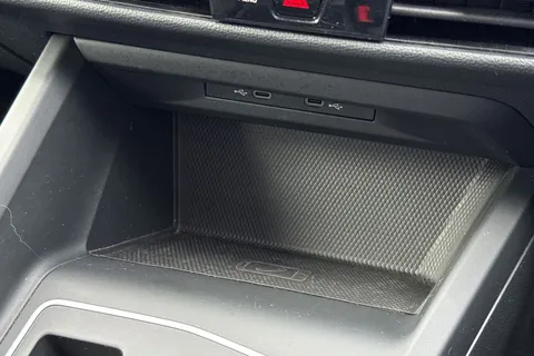 NX21ZNU Volkswagen Golf 1.5 eTSI MHEV Life DSG Euro 6 (s/s) 5dr Thumbnail #46