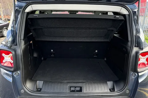 WT21KNE Jeep Renegade 1.3 GSE T4 11.4kWh Longitude Auto 4xe Euro 6 (s/s) 5dr Thumbnail #8