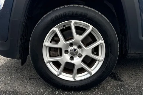 WT21KNE Jeep Renegade 1.3 GSE T4 11.4kWh Longitude Auto 4xe Euro 6 (s/s) 5dr Thumbnail #11