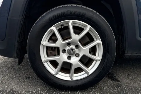 WT21KNE Jeep Renegade 1.3 GSE T4 11.4kWh Longitude Auto 4xe Euro 6 (s/s) 5dr Thumbnail #12