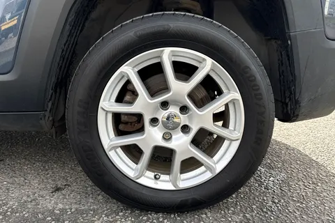 WT21KNE Jeep Renegade 1.3 GSE T4 11.4kWh Longitude Auto 4xe Euro 6 (s/s) 5dr Thumbnail #13