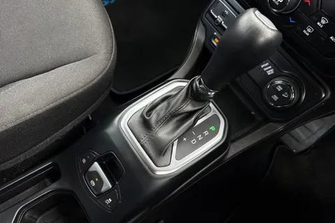 WT21KNE Jeep Renegade 1.3 GSE T4 11.4kWh Longitude Auto 4xe Euro 6 (s/s) 5dr Thumbnail #24