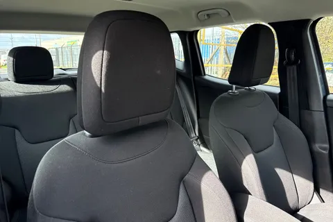 WT21KNE Jeep Renegade 1.3 GSE T4 11.4kWh Longitude Auto 4xe Euro 6 (s/s) 5dr Thumbnail #25