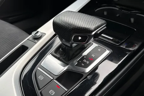 GL23RLZ Audi A5 2.0 TFSI 35 S line Sportback S Tronic Euro 6 (s/s) 5dr Thumbnail #24