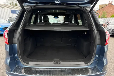 ET68CSX Ford Kuga 2.0 TDCi ST-Line X Powershift AWD Euro 6 (s/s) 5dr Thumbnail #8