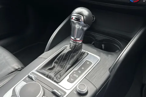 WX67VFS Audi S3 2.0 TFSI Sportback S Tronic quattro Euro 6 (s/s) 5dr Thumbnail #21