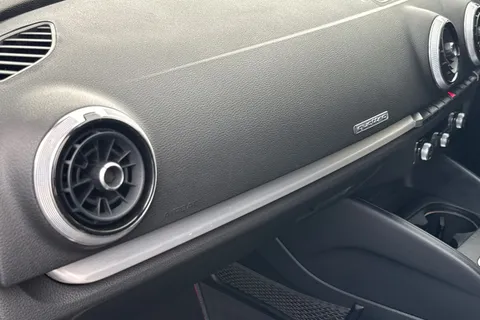 WX67VFS Audi S3 2.0 TFSI Sportback S Tronic quattro Euro 6 (s/s) 5dr Thumbnail #35