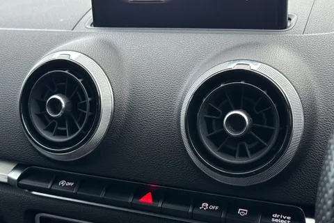 WX67VFS Audi S3 2.0 TFSI Sportback S Tronic quattro Euro 6 (s/s) 5dr Thumbnail #40