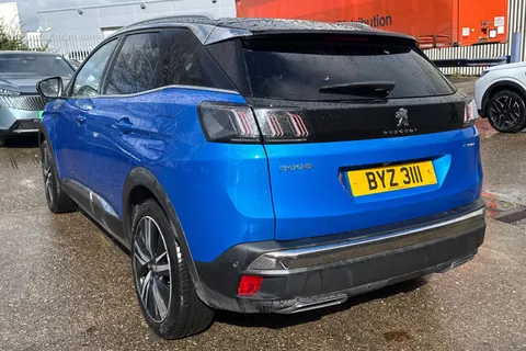 BYZ3111 PEUGEOT 3008 1.6 13.2kWh GT e-EAT 4WD Euro 6 (s/s) 5dr Thumbnail #9