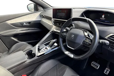BYZ3111 PEUGEOT 3008 1.6 13.2kWh GT e-EAT 4WD Euro 6 (s/s) 5dr Thumbnail #15