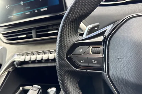 BYZ3111 PEUGEOT 3008 1.6 13.2kWh GT e-EAT 4WD Euro 6 (s/s) 5dr Thumbnail #40