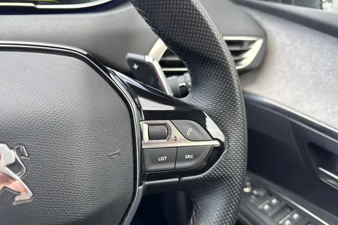 BYZ3111 PEUGEOT 3008 1.6 13.2kWh GT e-EAT 4WD Euro 6 (s/s) 5dr Thumbnail #41