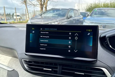 BYZ3111 PEUGEOT 3008 1.6 13.2kWh GT e-EAT 4WD Euro 6 (s/s) 5dr Thumbnail #48